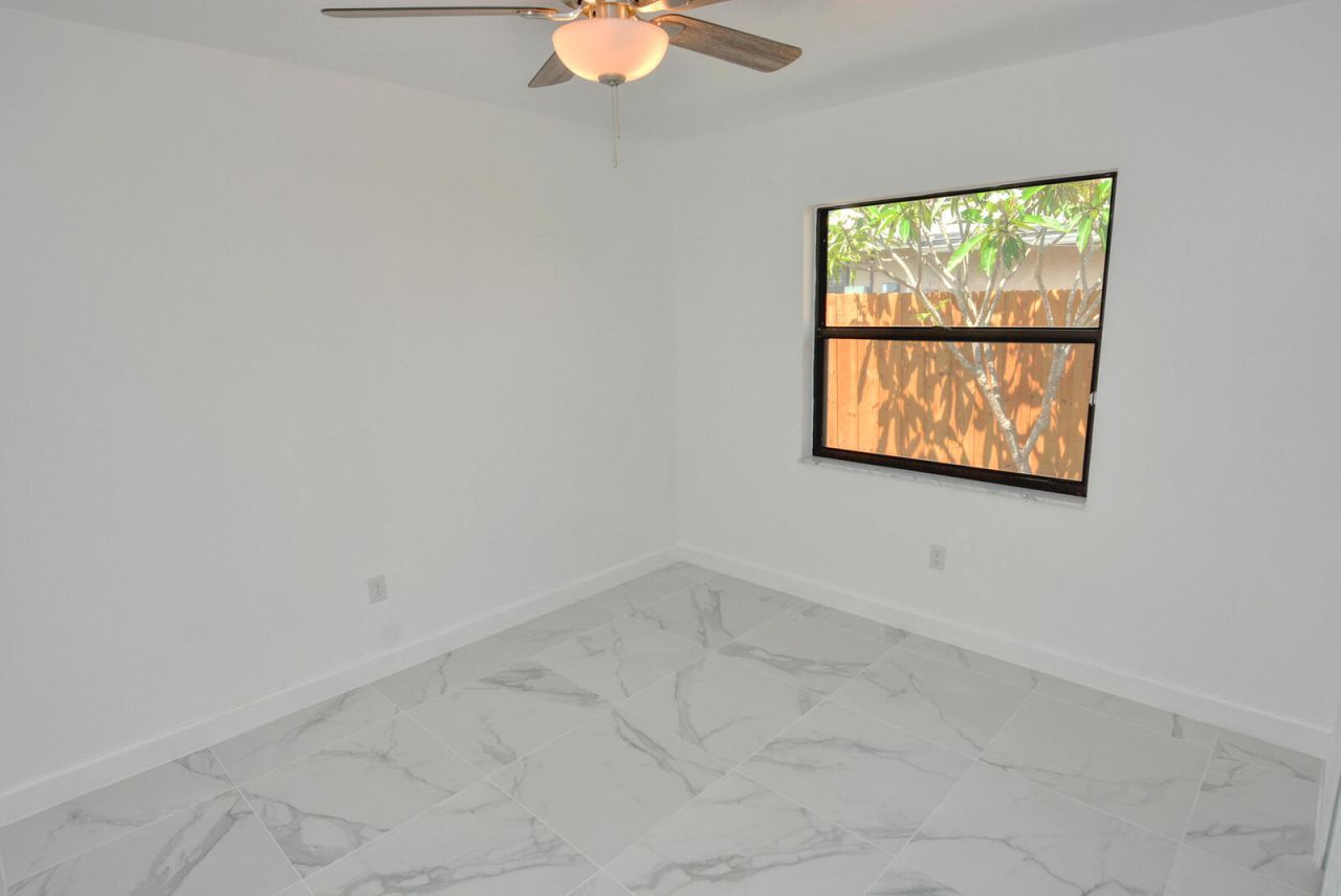943 SE Browning Avenue, Port Saint Lucie, FL 34983 Photo