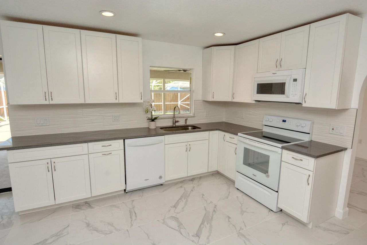 943 SE Browning Avenue, Port Saint Lucie, FL 34983 Photo