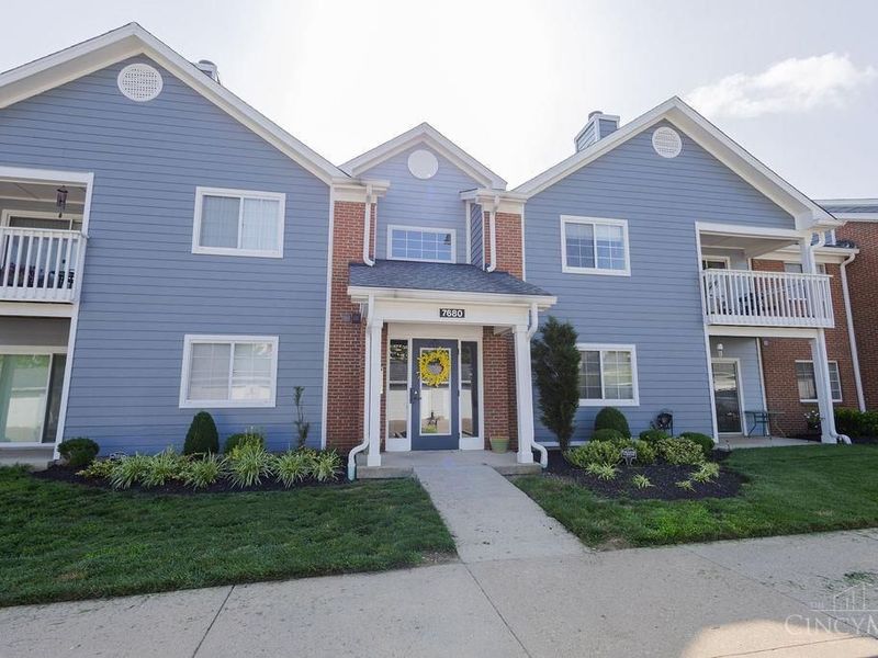 7680 Scioto Court, Unit 104, West Chester, OH 45069 Photo 2