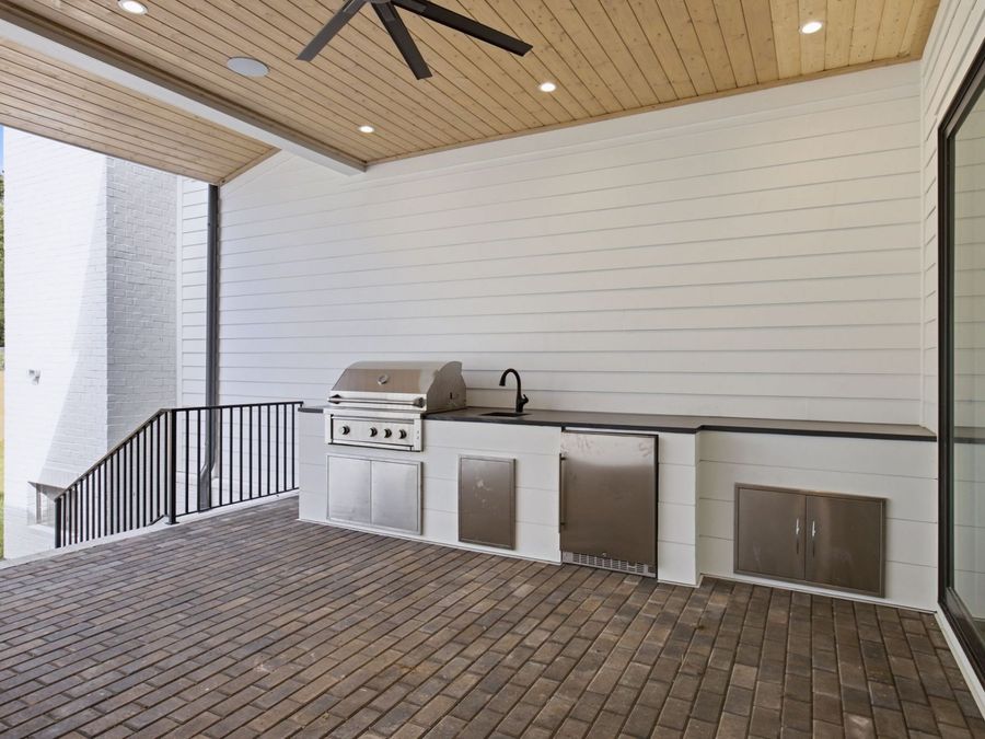 Property Image 80