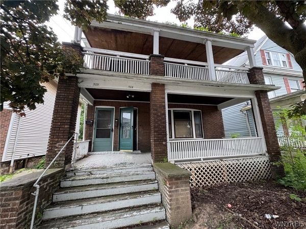 715 Augustus Place , Niagara Falls, NY 14301