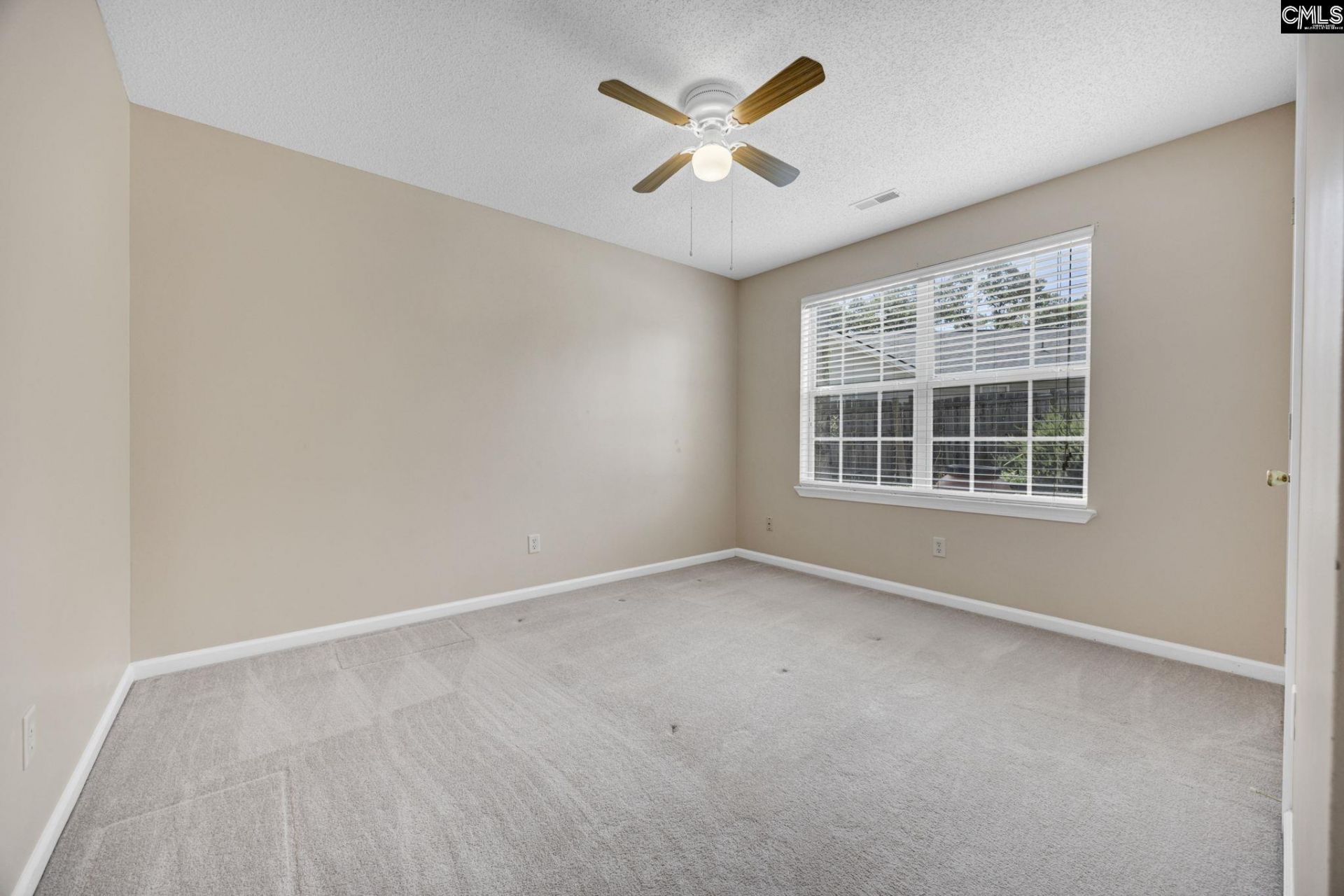 5 Knot Court Photo 14