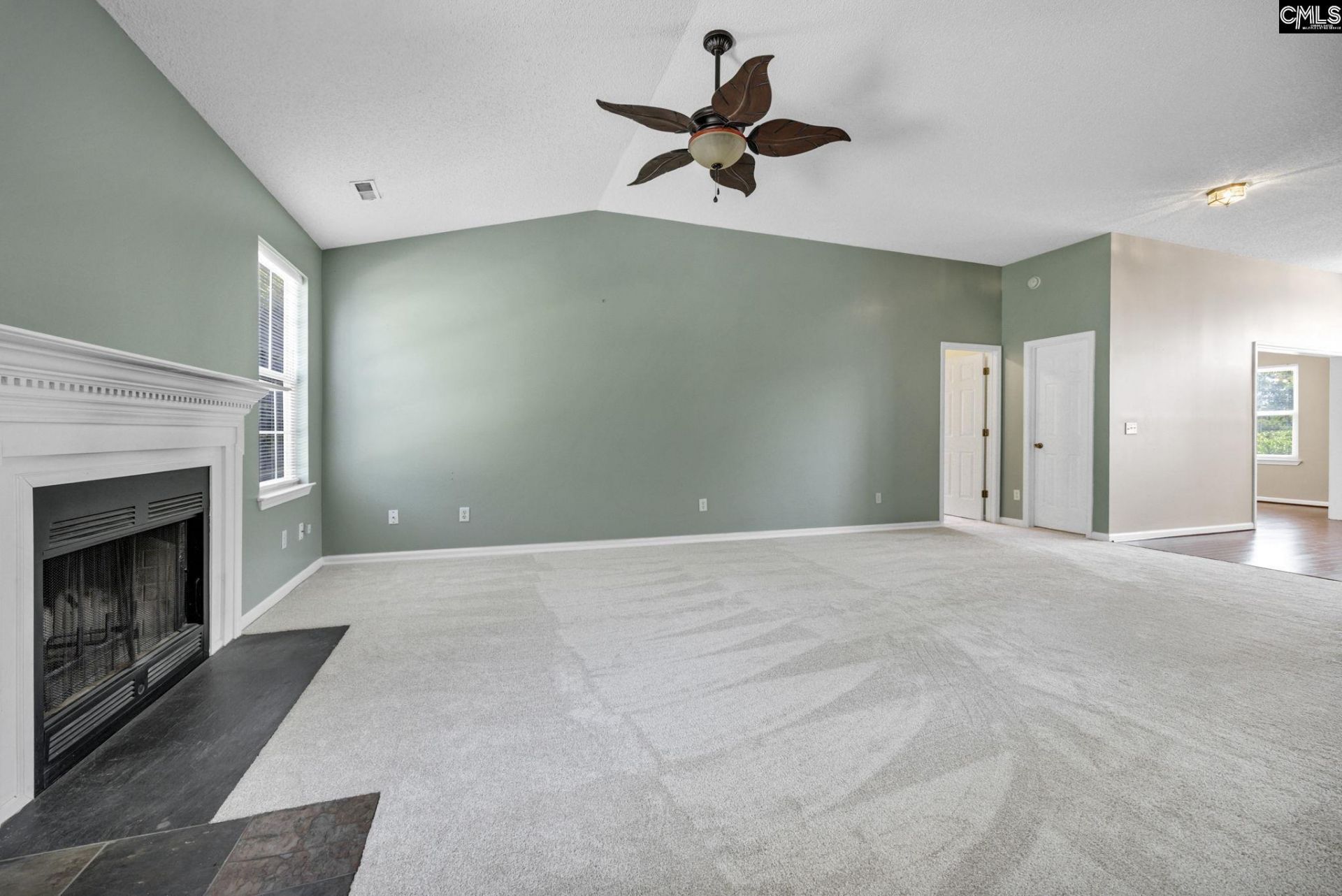 5 Knot Court Photo 6