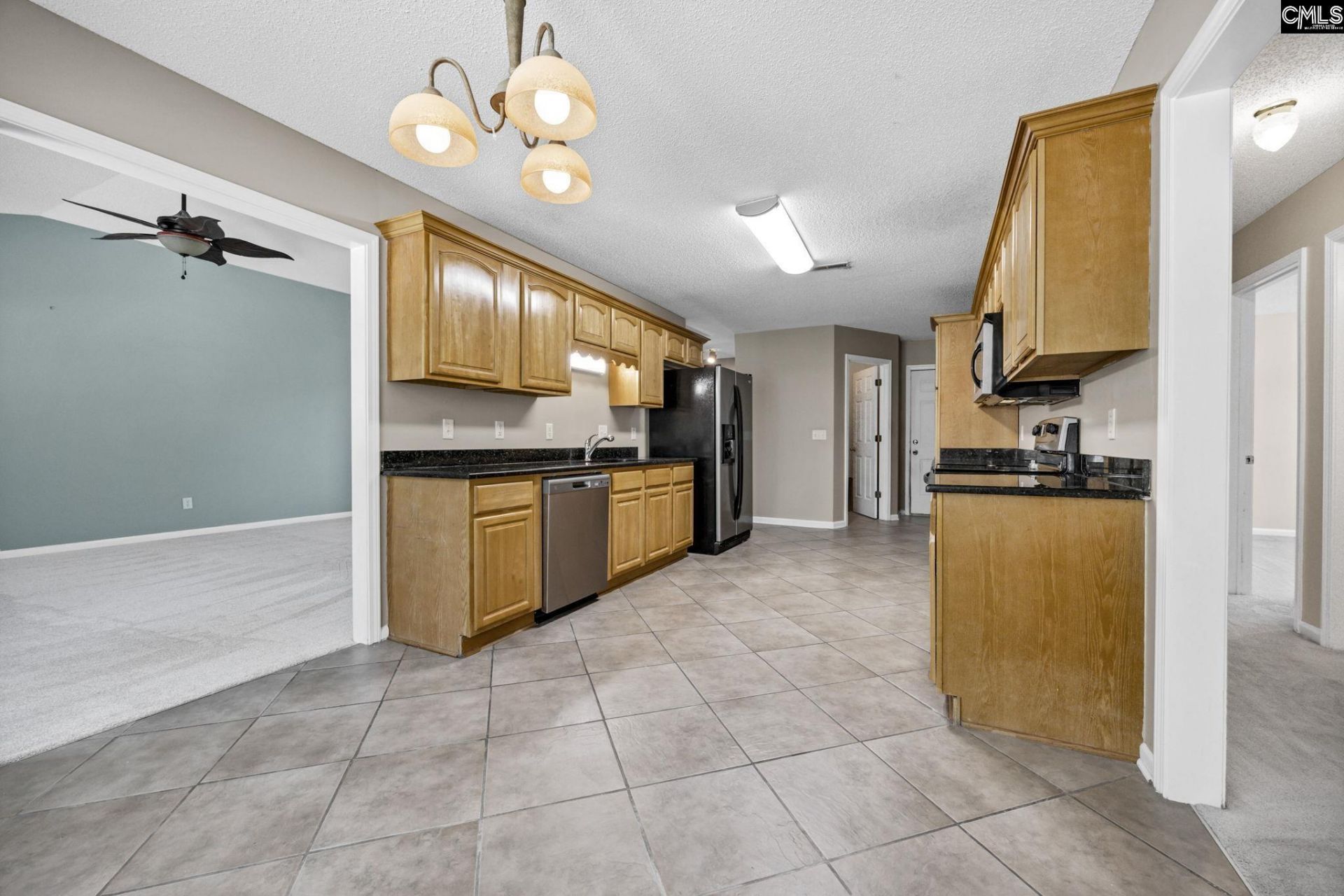5 Knot Court Photo 8