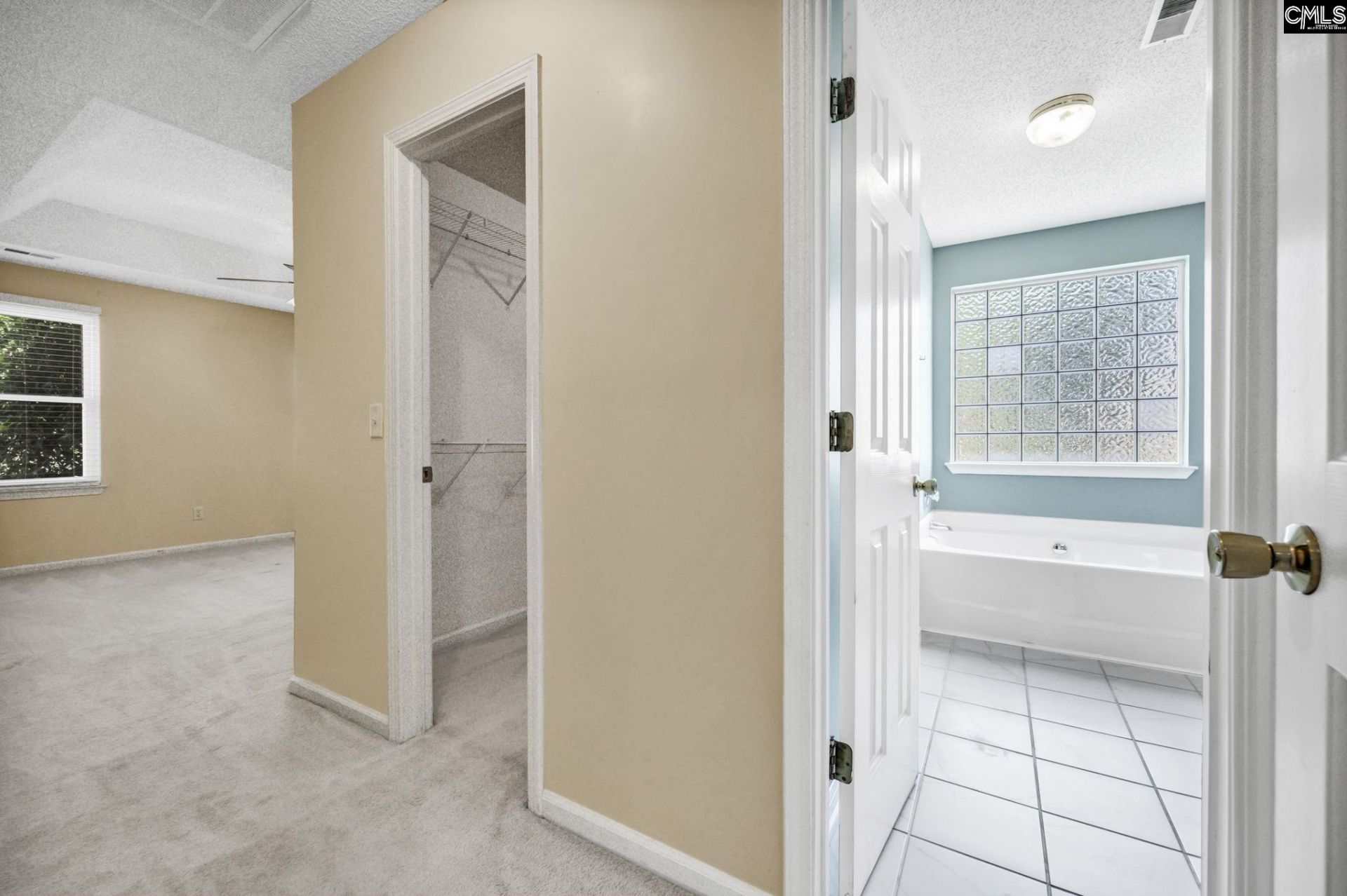 5 Knot Court Photo 9