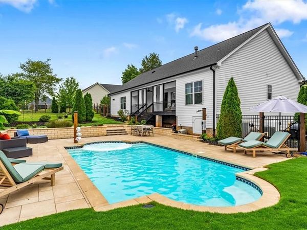 8868 Belews Ridge Road, Stokesdale, NC 27357