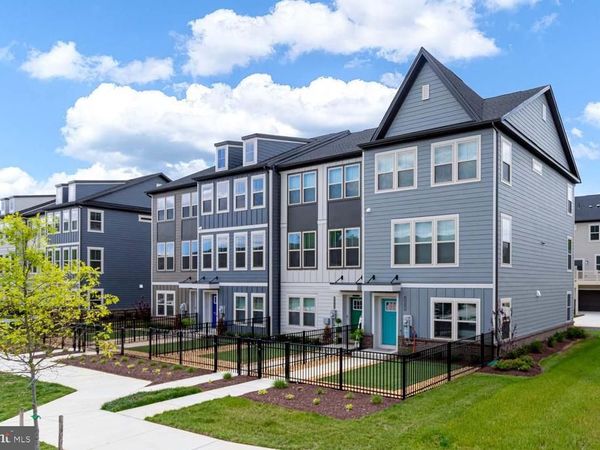 2480 AVESTA, WALDORF, MD 20603