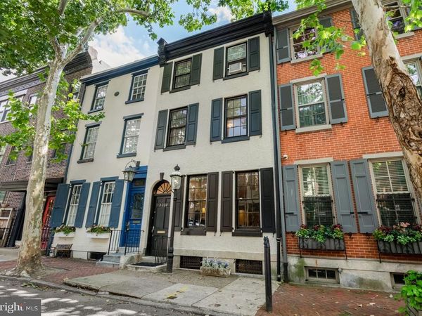 2208 RITTENHOUSE SQUARE, PHILADELPHIA, PA 19103