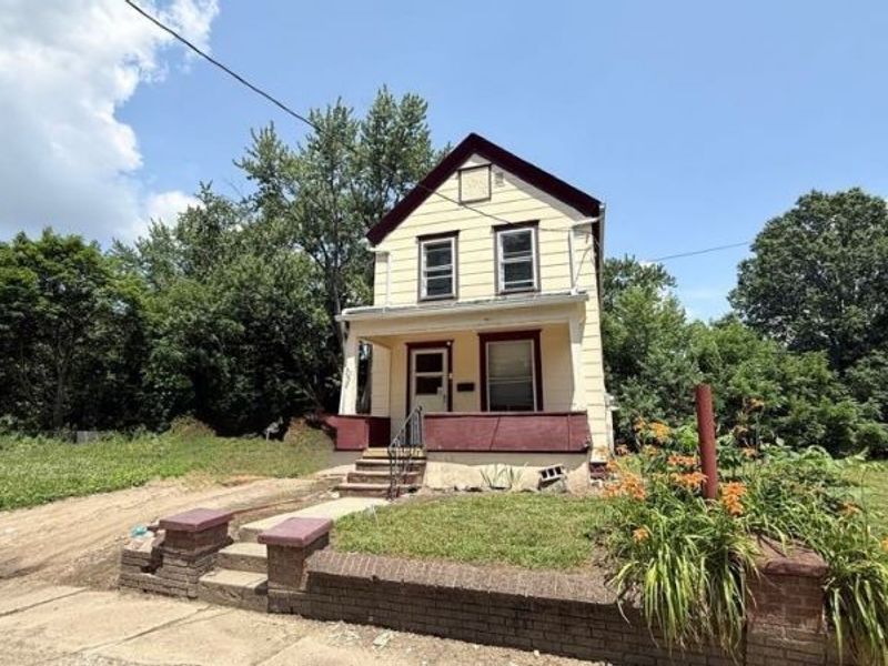 85 Shaefer Street, Akron, OH 44311 Photo 3