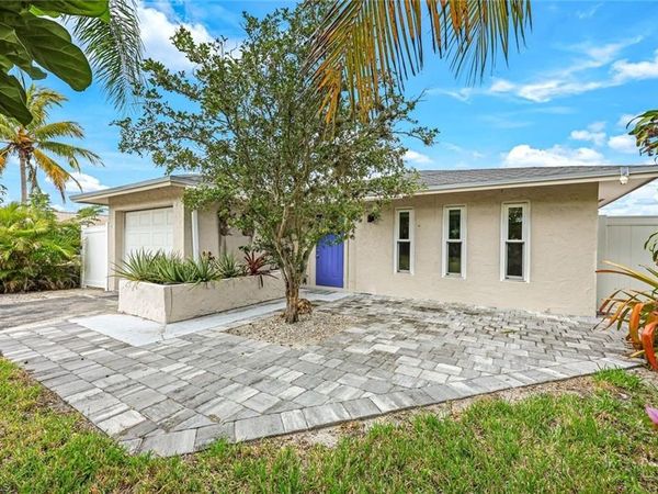645 101st AVE N, NAPLES, FL 34108