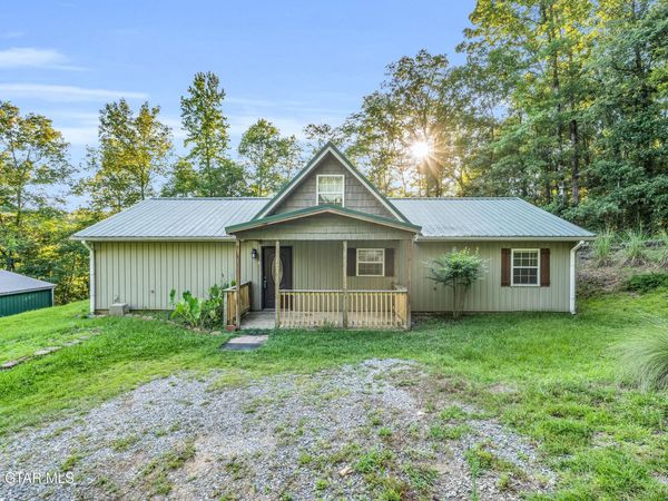 909 Clisby Road, West Point, MS 39773