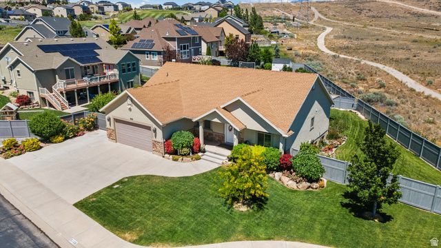 8768 N Durham Ct, Eagle Mountain, UT 84005 Main Photo