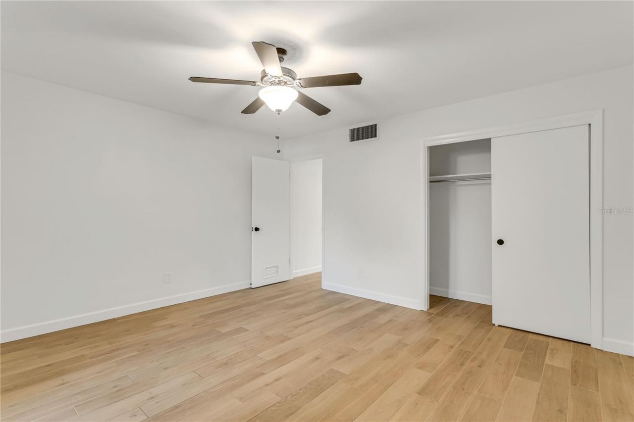 216 36th Avenue N, Unit 202B, Saint Petersburg, FL 33704 Photo