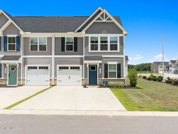 2042 Parow Lane NW, Calabash, NC 28467