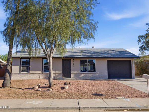 651 E GLADE Avenue, Mesa, AZ 85204