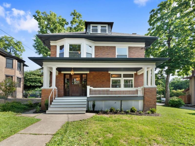 1028 Valley Lane, Cincinnati, OH 45229 Photo 2