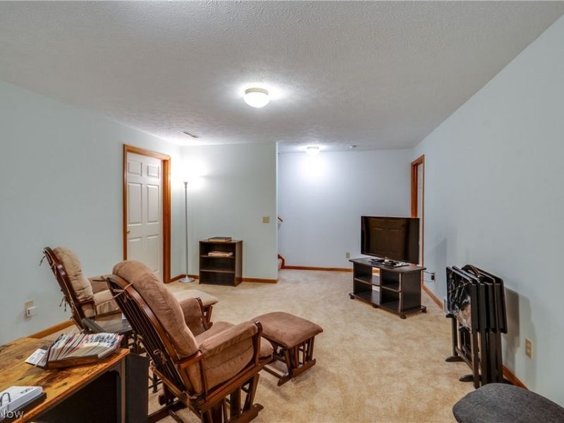 4890 Belden Park Drive NW, North Canton, OH 44720 Photo 32