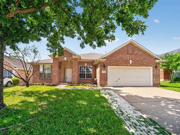 308 Keswick Lane , Mesquite, TX 75150