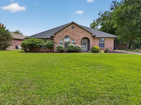 10520 Woodland Drive, Greenville, TX 75402