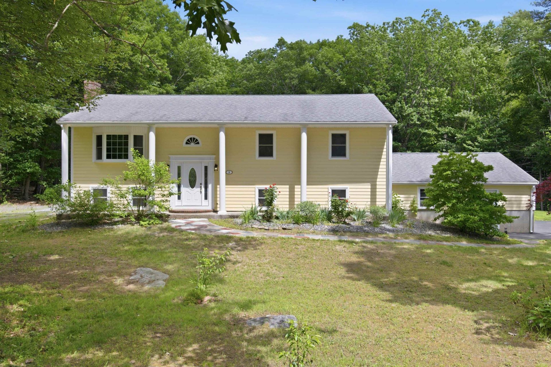 3 Ridgewood Drive, Kingston, NH 03848 Main Photo