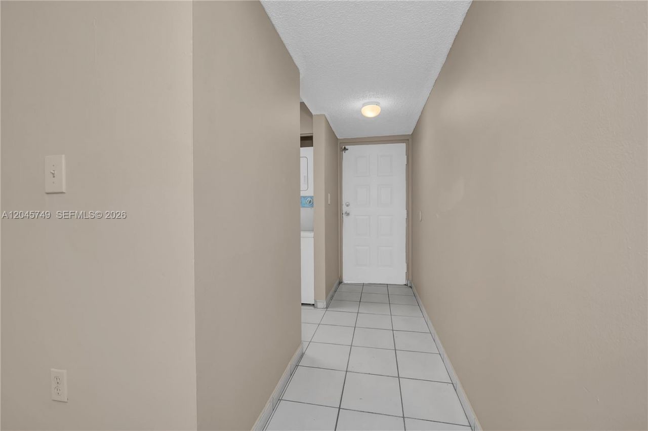 6041 W 24th Ave, Unit B-111, Hialeah, FL 33016 Photo