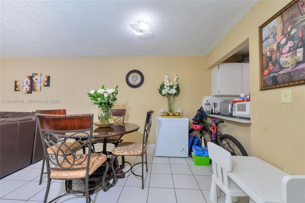 6041 W 24th Ave , Unit B-111, Hialeah, FL 33016 Photo