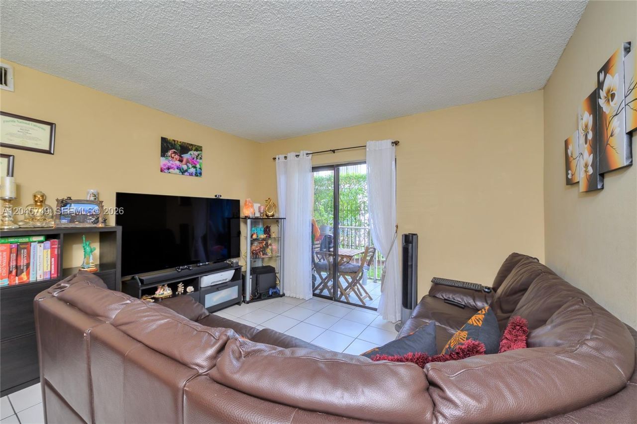 6041 W 24th Ave , Unit B-111, Hialeah, FL 33016 Photo