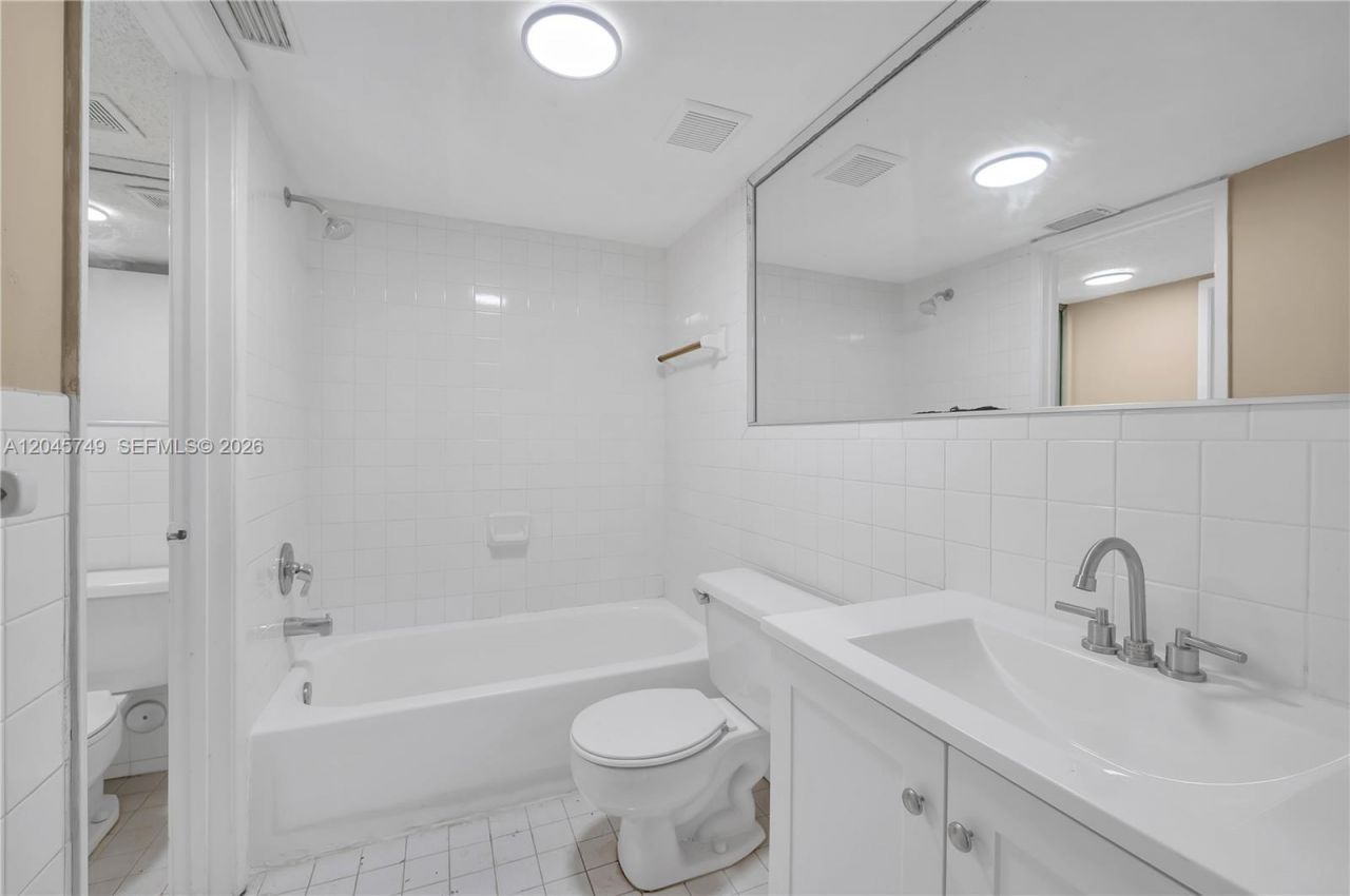 6041 W 24th Ave, Unit B-111, Hialeah, FL 33016 Photo