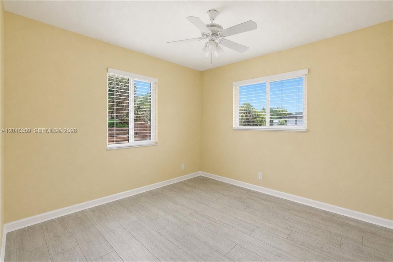 1476 N Mangonia Dr , West Palm Beach, FL 33401 Photo