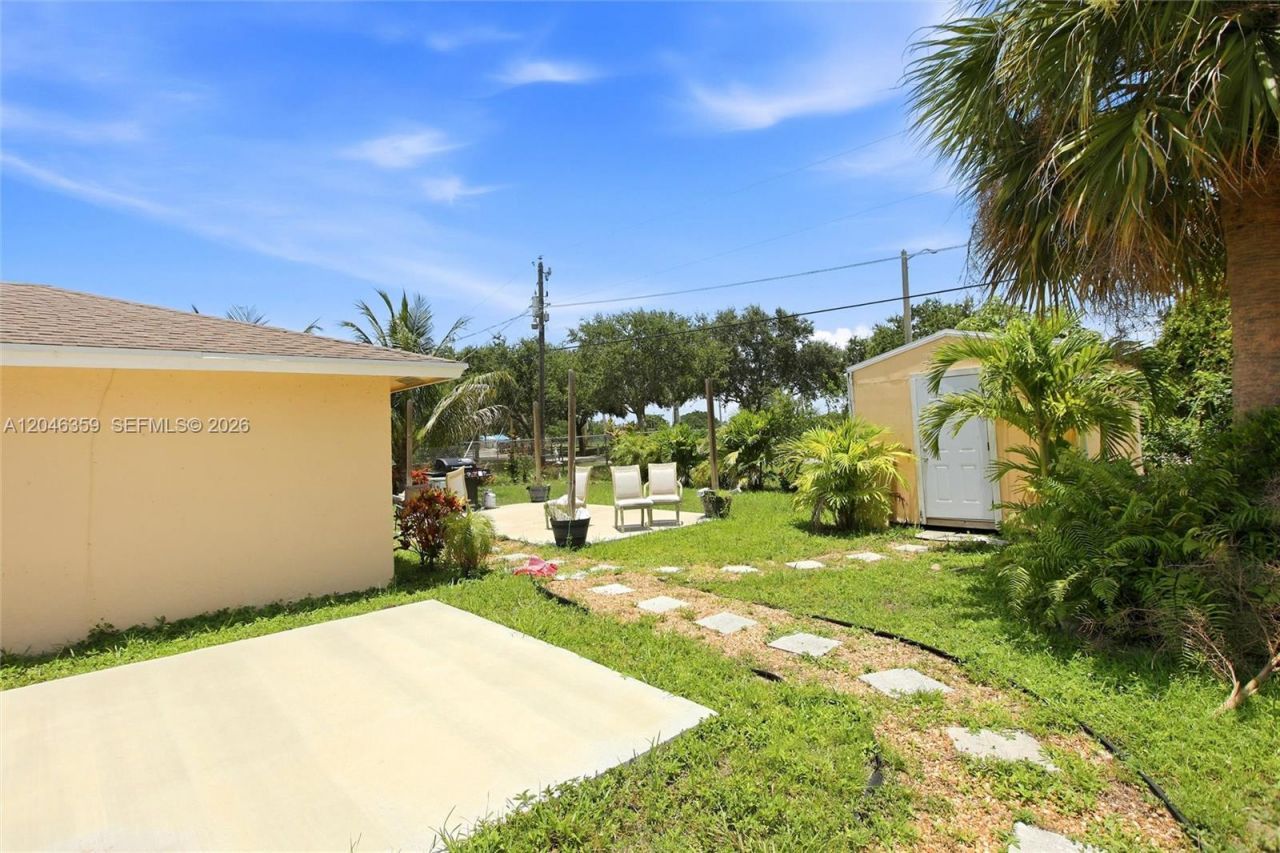 1476 N Mangonia Dr , West Palm Beach, FL 33401 Photo