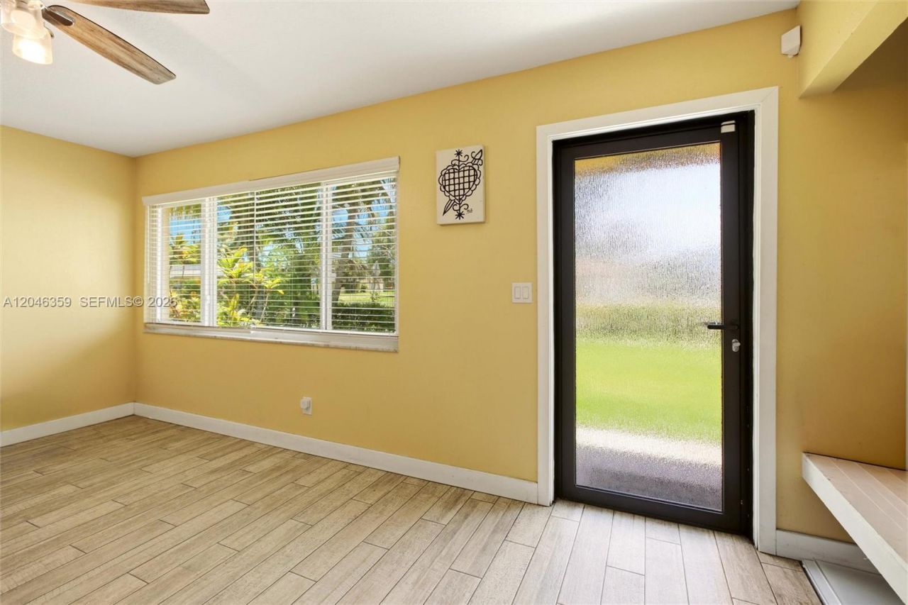1476 N Mangonia Dr , West Palm Beach, FL 33401 Photo