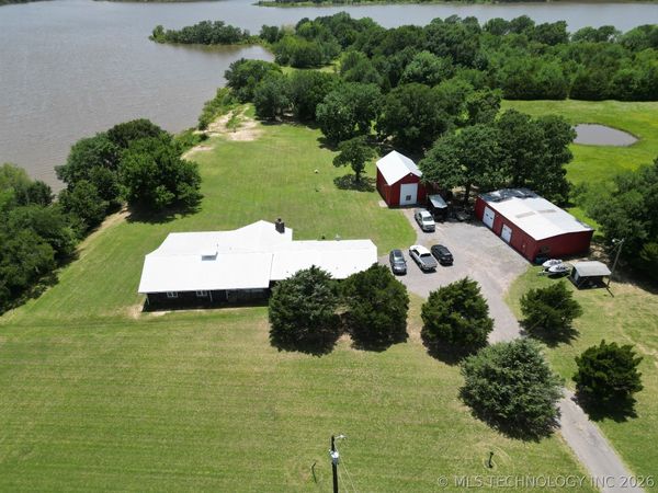 379 Nale Road , Crowder, OK 74430