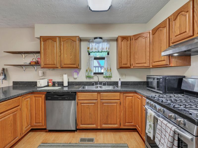 130 Elliott Avenue, Buckeye Lake, OH 43008 Photo 11