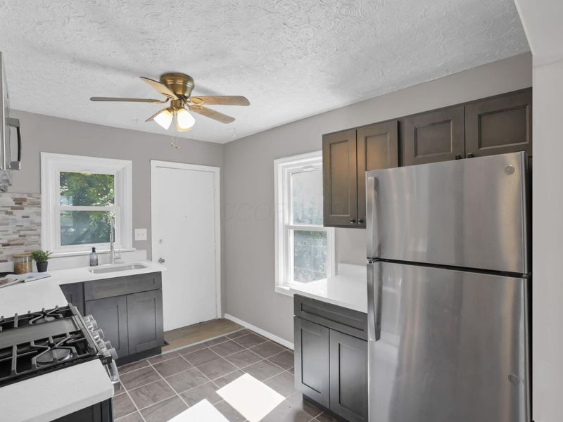 2223 Delavan Drive, Columbus, OH 43219 Photo 14