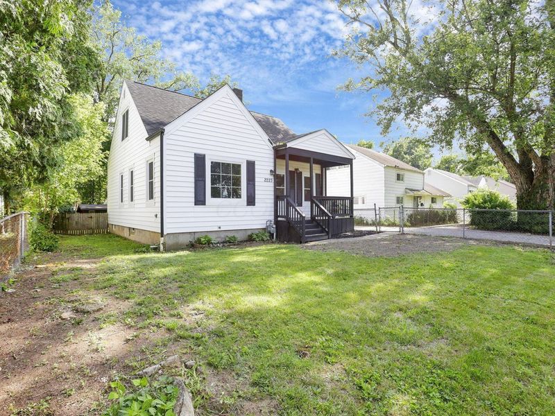2223 Delavan Drive, Columbus, OH 43219 Photo 3