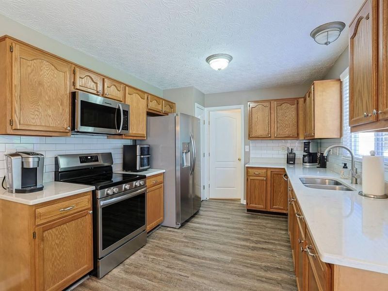 10420 Blacksmith Place, Florence, KY 41042 Photo 11