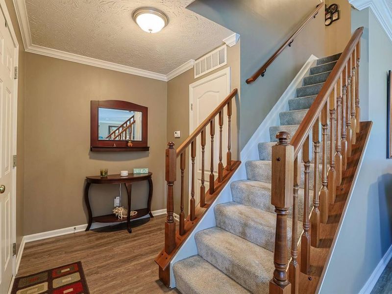 10420 Blacksmith Place, Florence, KY 41042 Photo 4