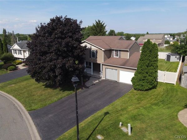 7762 Japine Drive, Liverpool, NY 13090