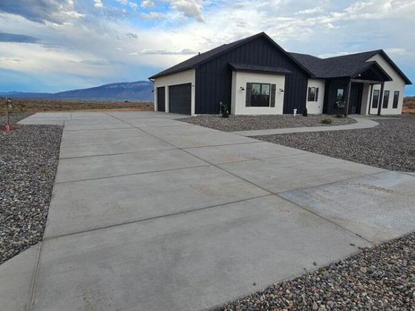 2116 Kaiser Road NE, Rio Rancho, NM 87144