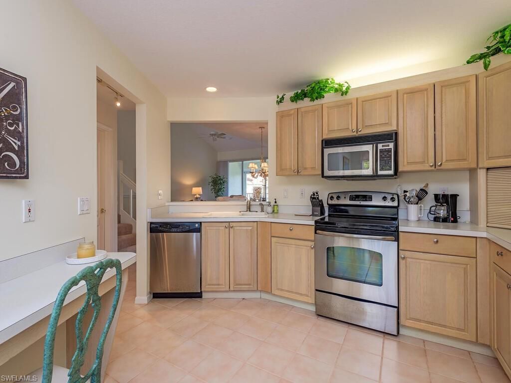 8405 Excalibur Cir, Unit D9, Naples, FL 34108 Photo