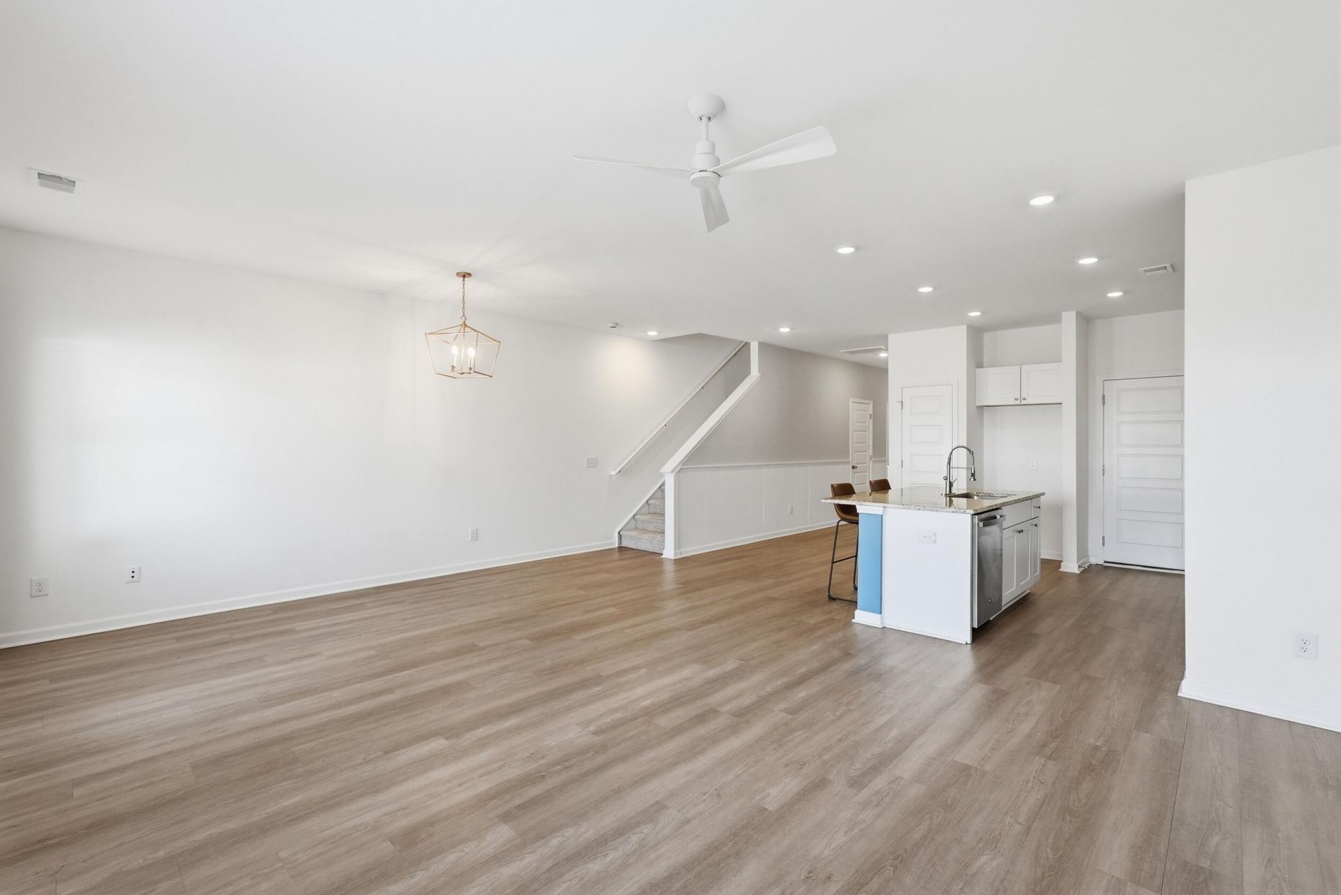 4005 E Associate Drive Photo 8