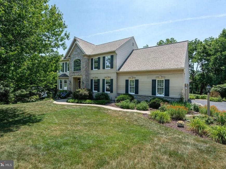 1115 Persimmon Drive, Lancaster, PA 17601 Main Photo