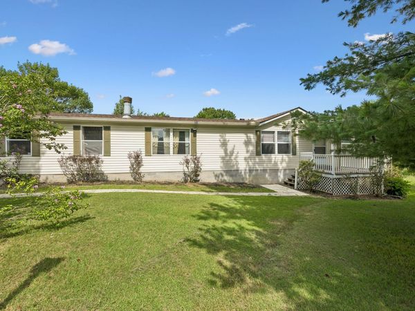 1422 Dove Ln , Springfield, TN 37172