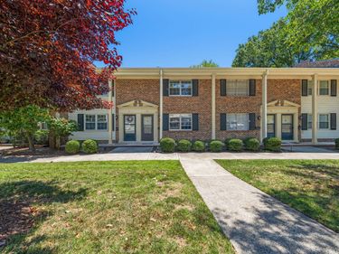 1002 Willow Drive, Unit Apt 6, Chapel Hill, NC 27514