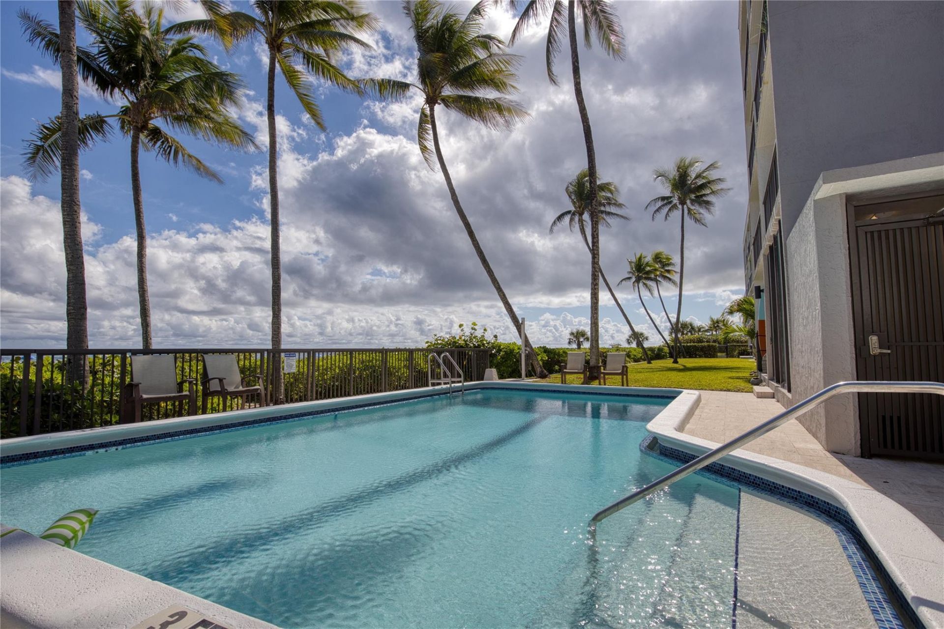 520 N Ocean Boulevard, Unit 13, Pompano Beach, FL 33062 Photo