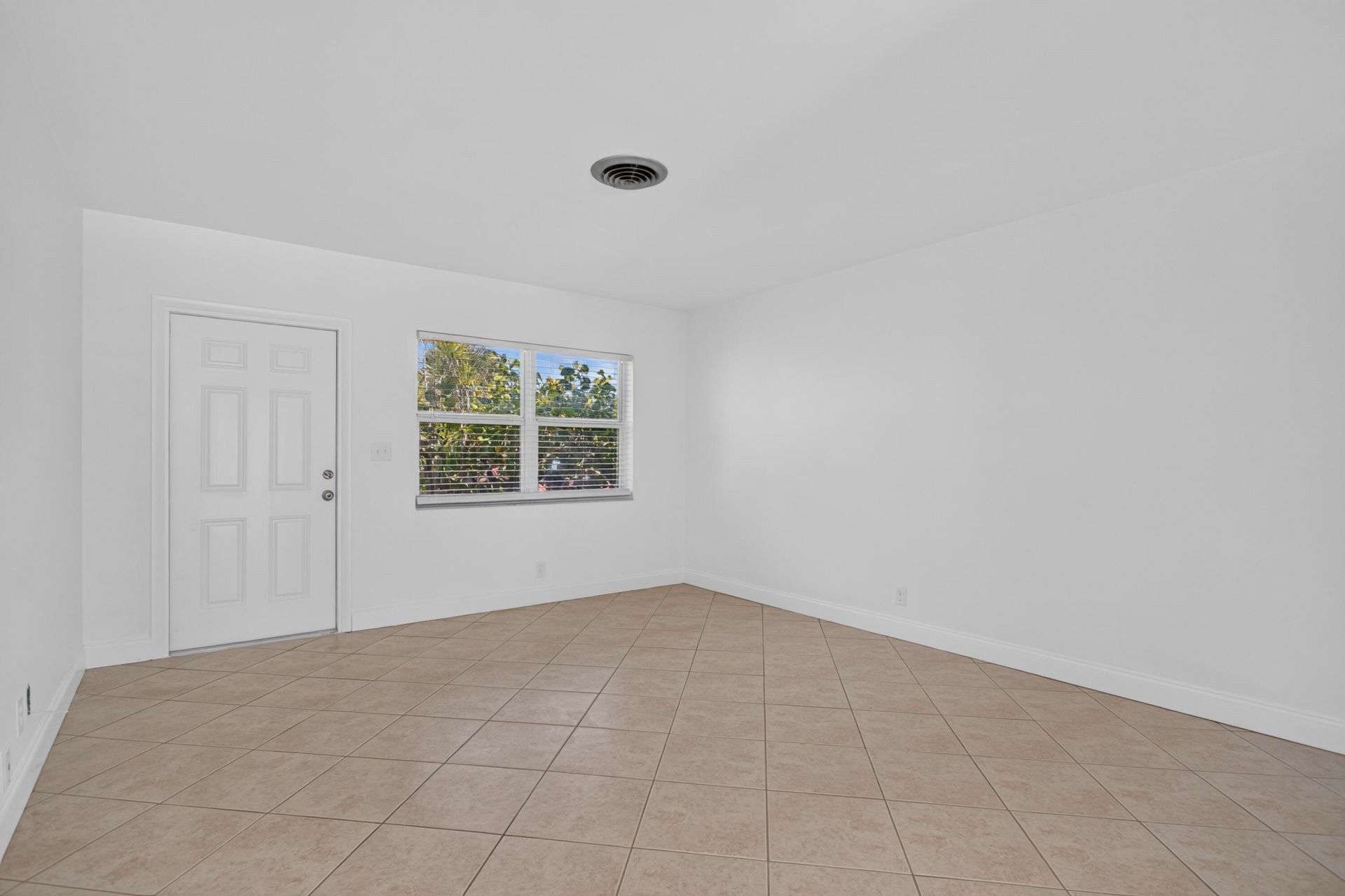 860-870 NE 23rd Avenue, Unit 1-2, Pompano Beach, FL 33062 Photo