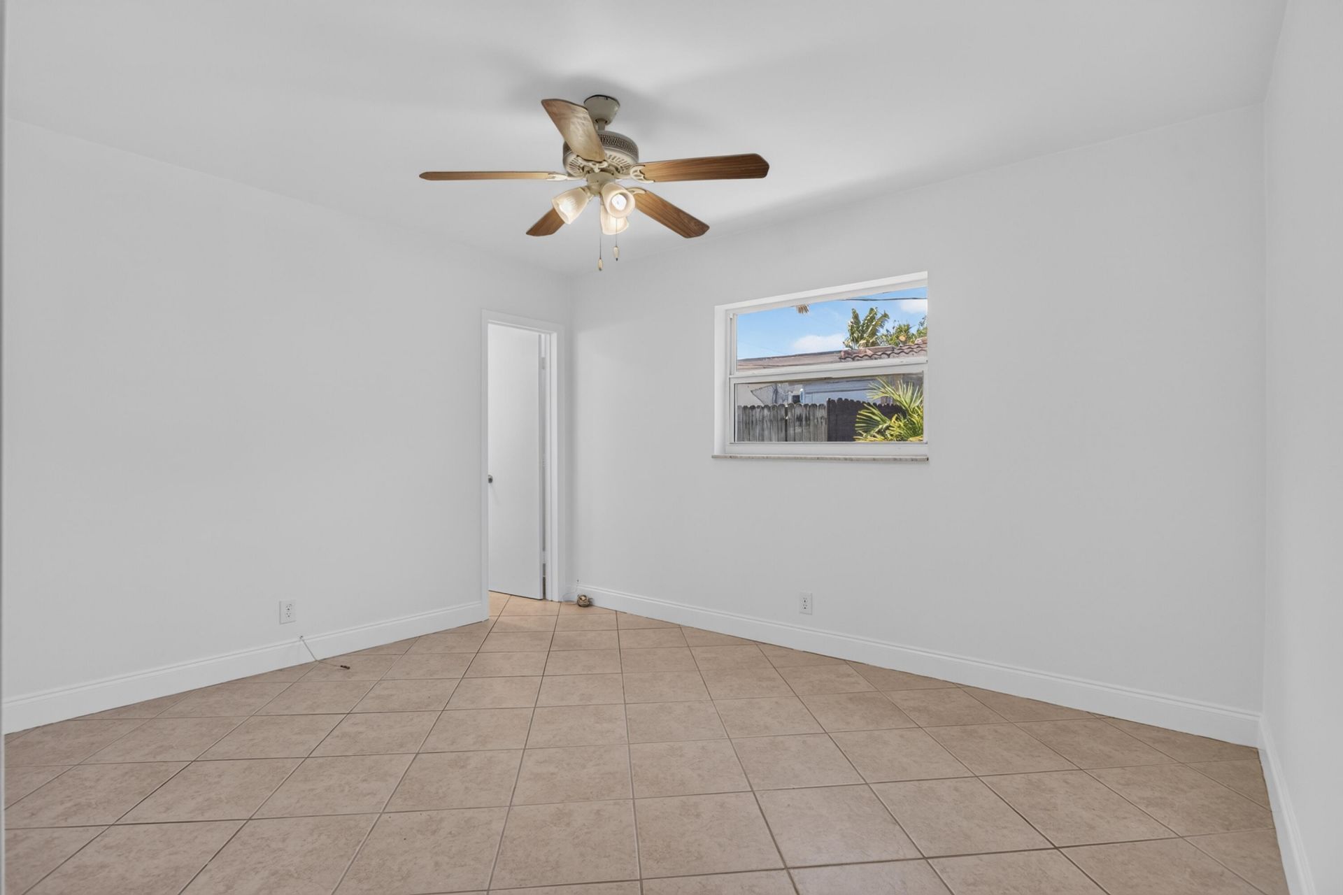 860-870 NE 23rd Avenue, Unit 1-2, Pompano Beach, FL 33062 Photo