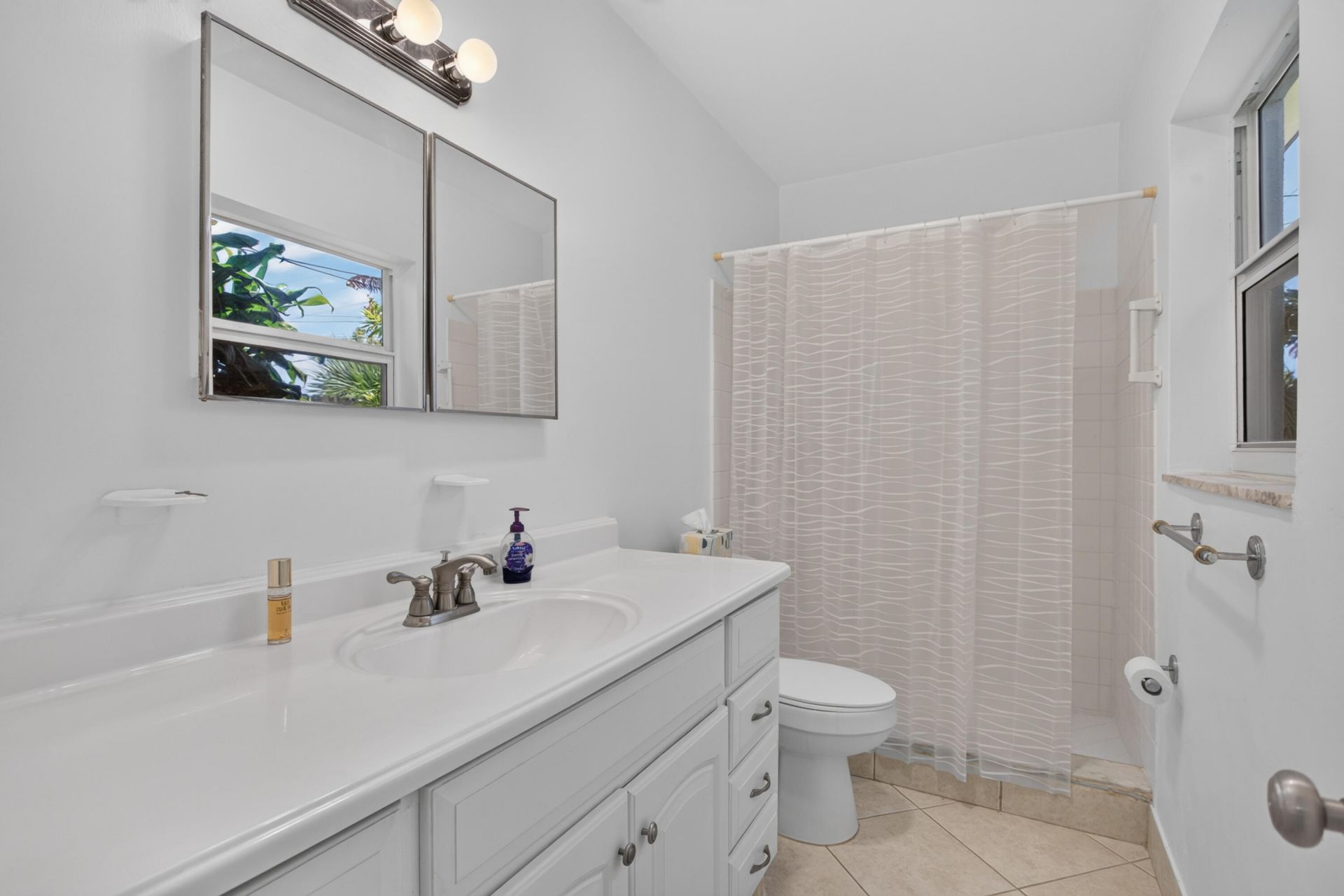 860-870 NE 23rd Avenue, Unit 1-2, Pompano Beach, FL 33062 Photo