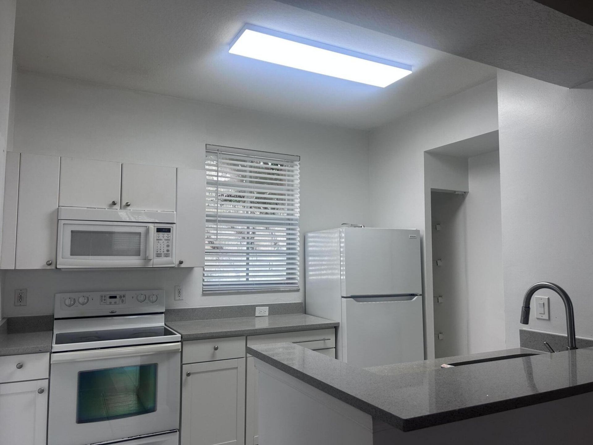 4736 Chancellor Drive, Unit 13, Jupiter, FL 33458 Photo