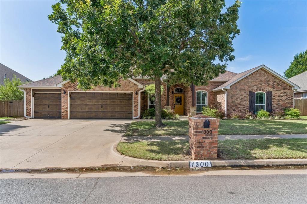 1300 NW 195th Street, Edmond, OK 73012 Main Photo